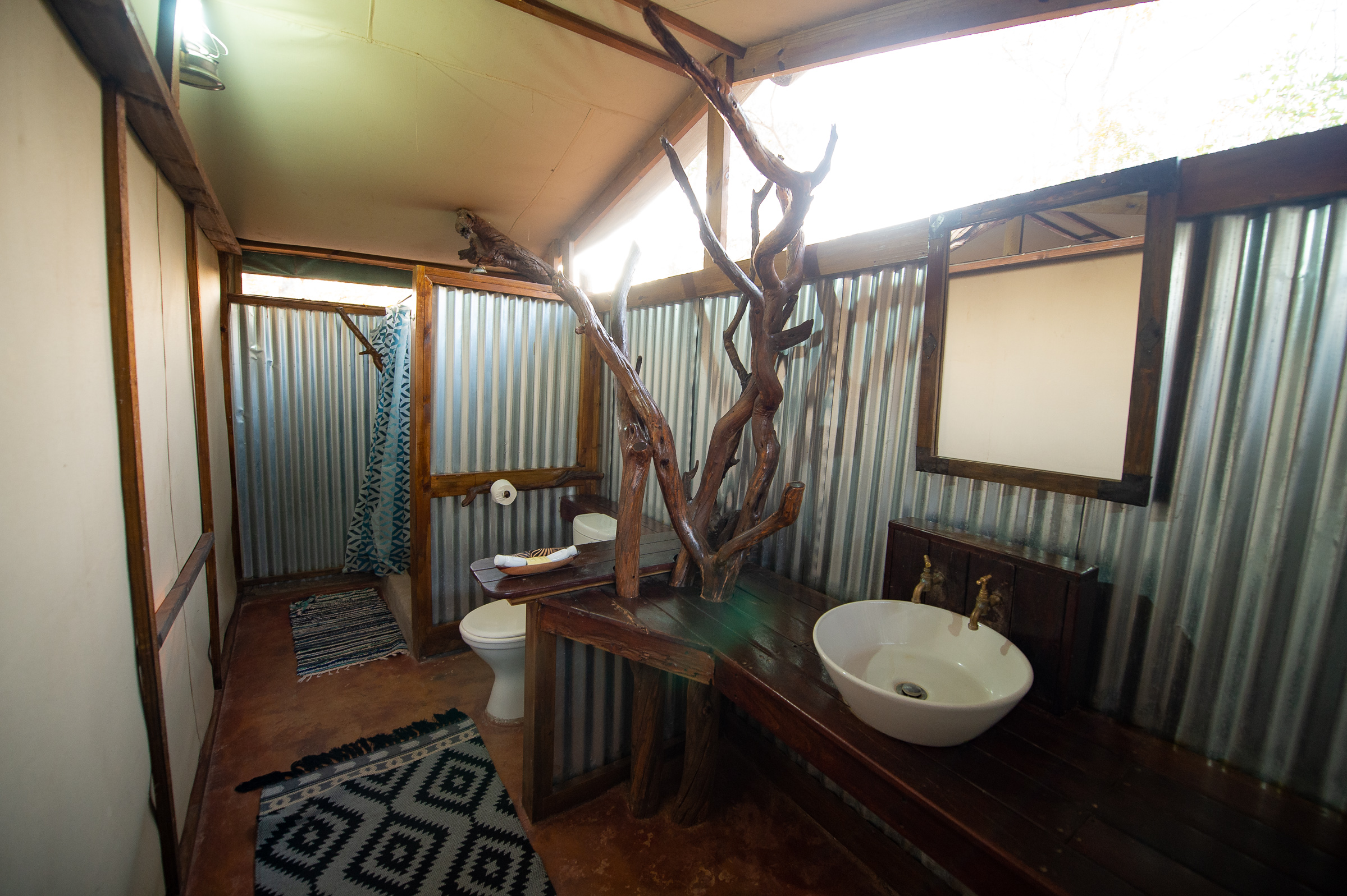 Miombo Safari Camp thumbnail 3